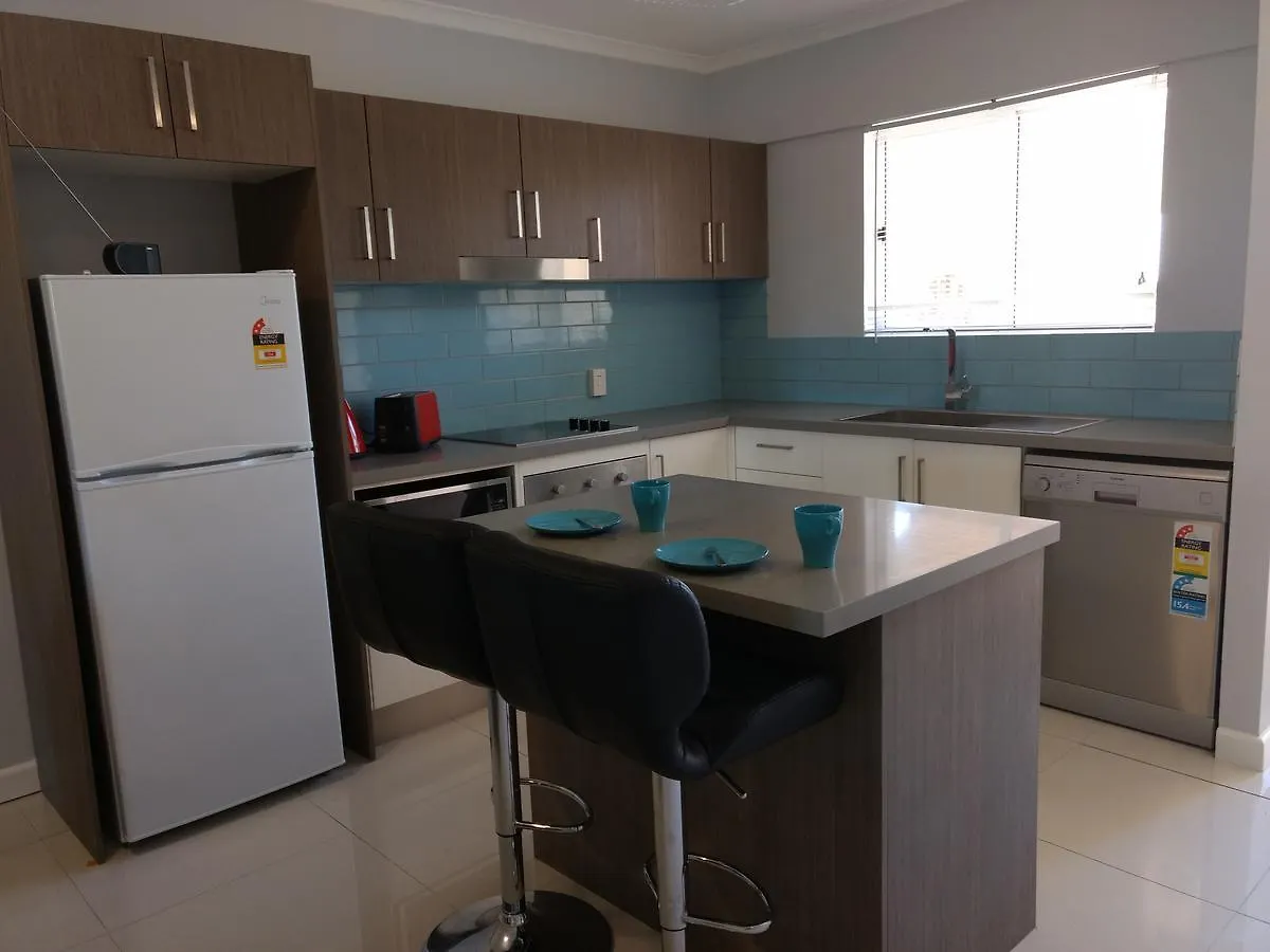Oasis Private 2 Bed Apartment 칼론드라