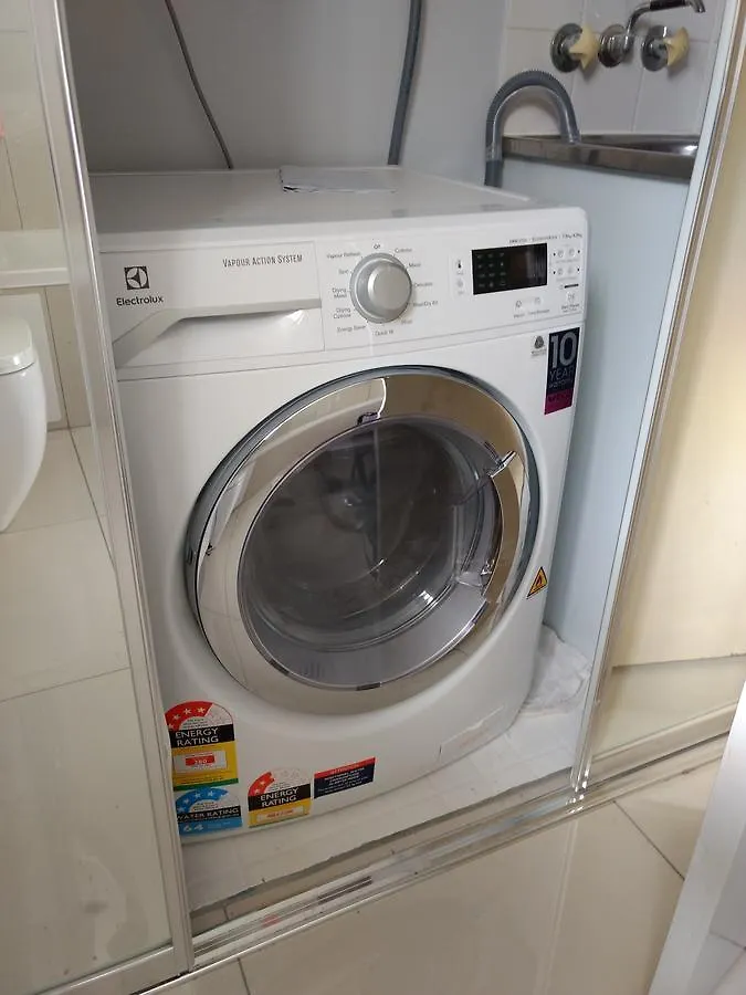 Oasis Private 2 Bed Apartment 칼론드라